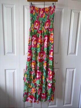 Abel the Label
Anthropologie Mimosa Maxi Dress M Smocking
Strapless New Floral